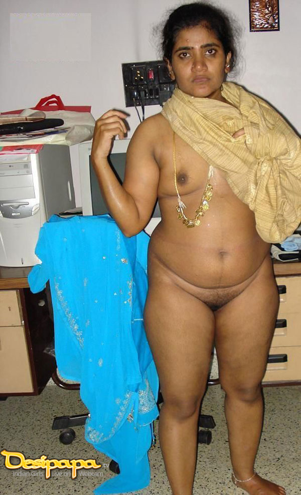 Big indian boobs - busty indian aunty