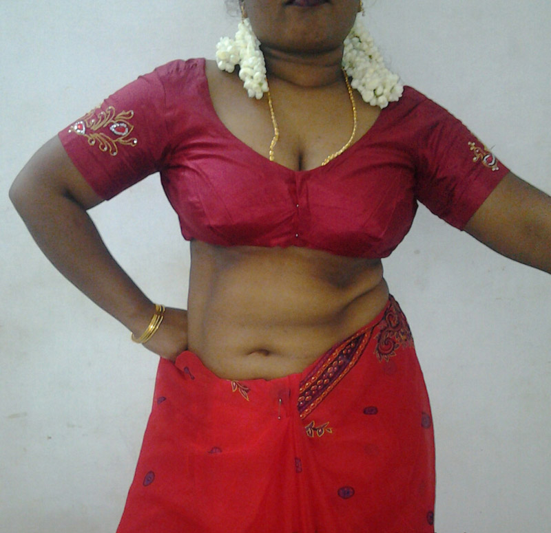 Mature Indian housewife nude pics