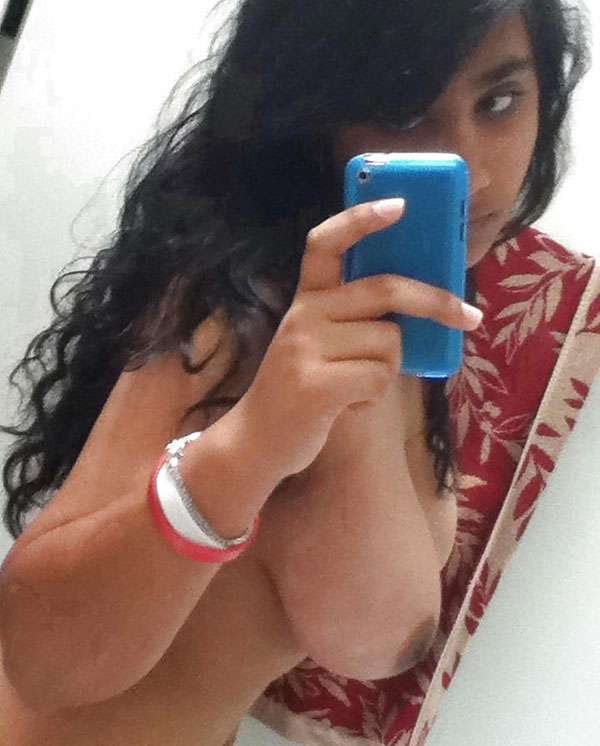 sexy indian girl nude selfies