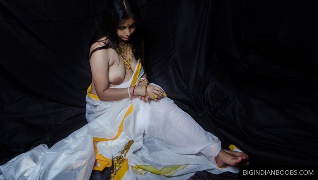 Nude indian model